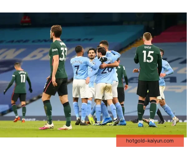 孙兴慜在本赛季展现出卓越的场上领导力，状态回暖备受关注。